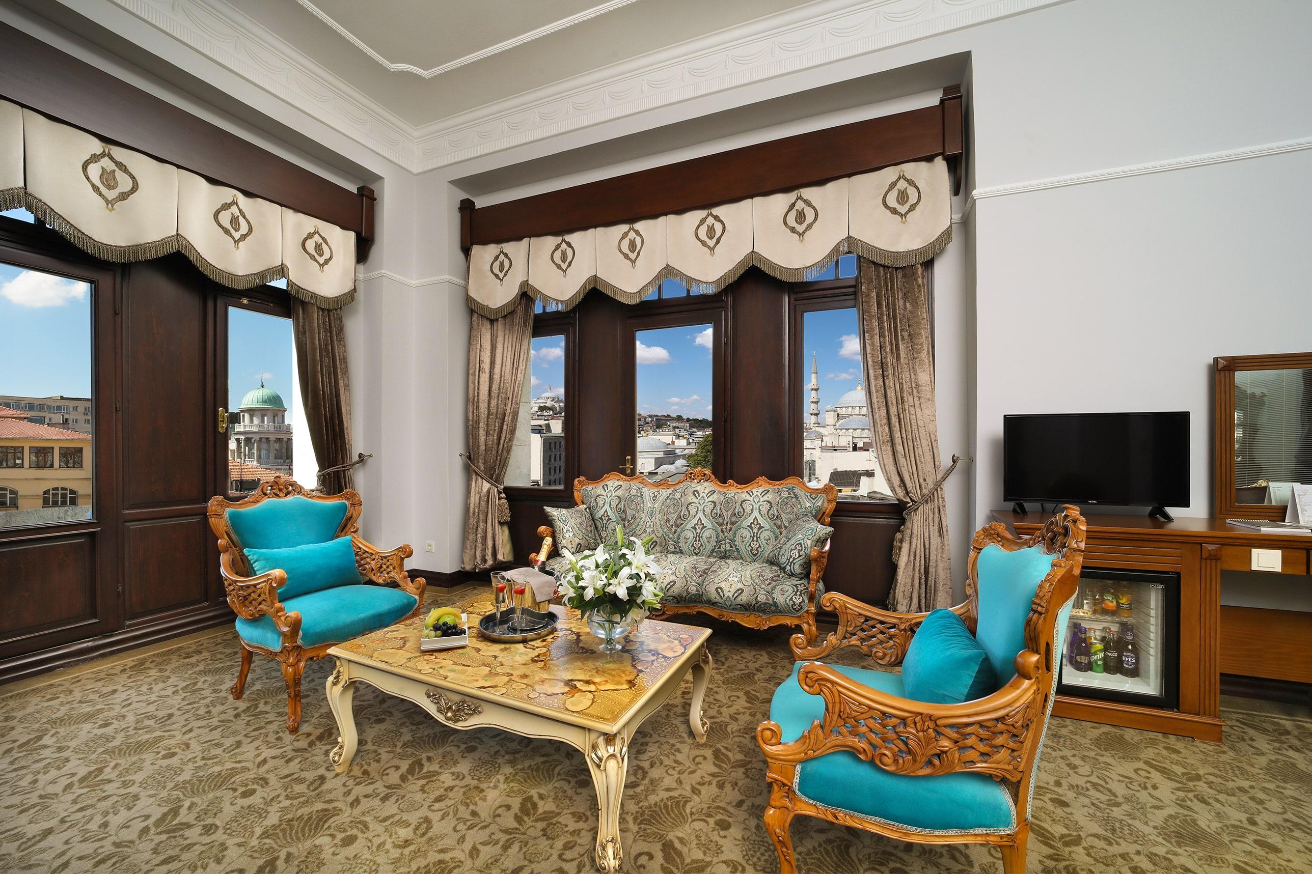 Legacy Ottoman Hotel Istanbul Exterior foto Living room